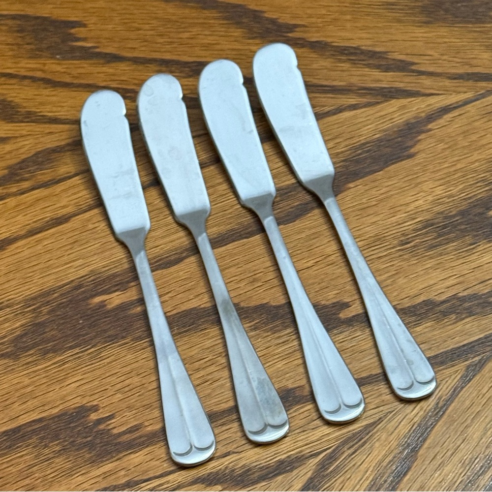 International Silver Gran Royal Stainless 4 Butter Spreader knife